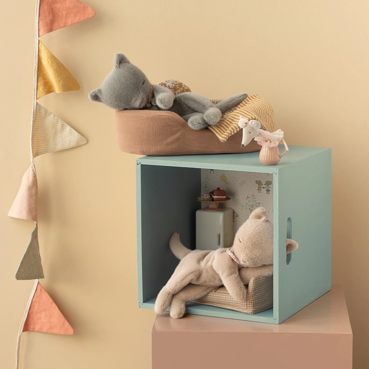 Sovende killing, small Soft toy