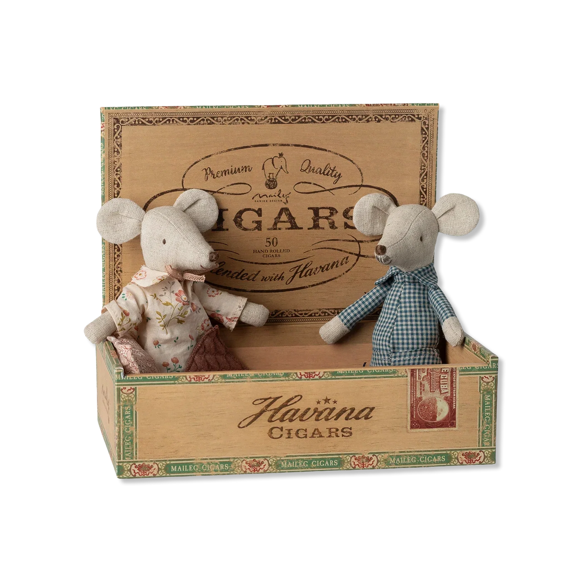 Grandma and grandpa Mouse