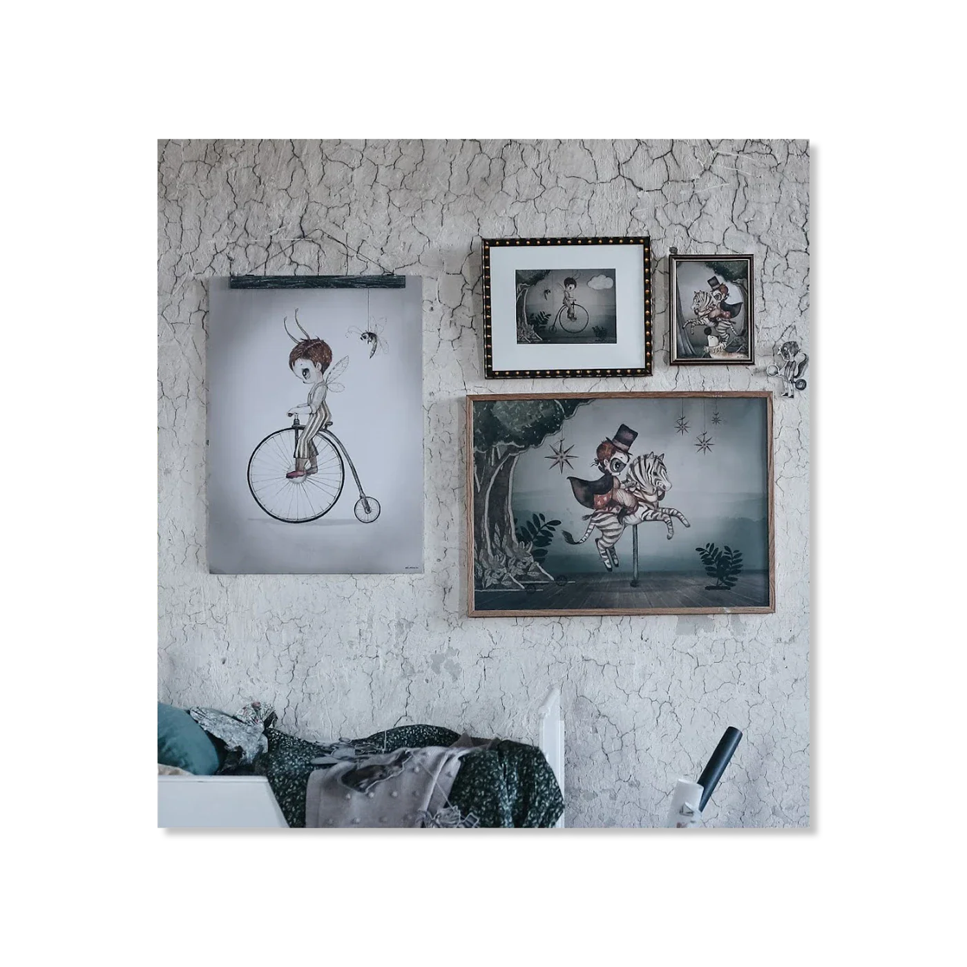 MR FRANK wall decoration