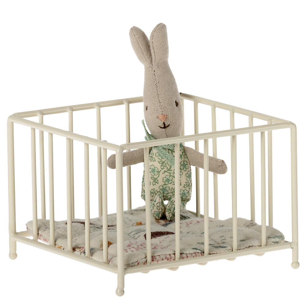 Furniture for mice