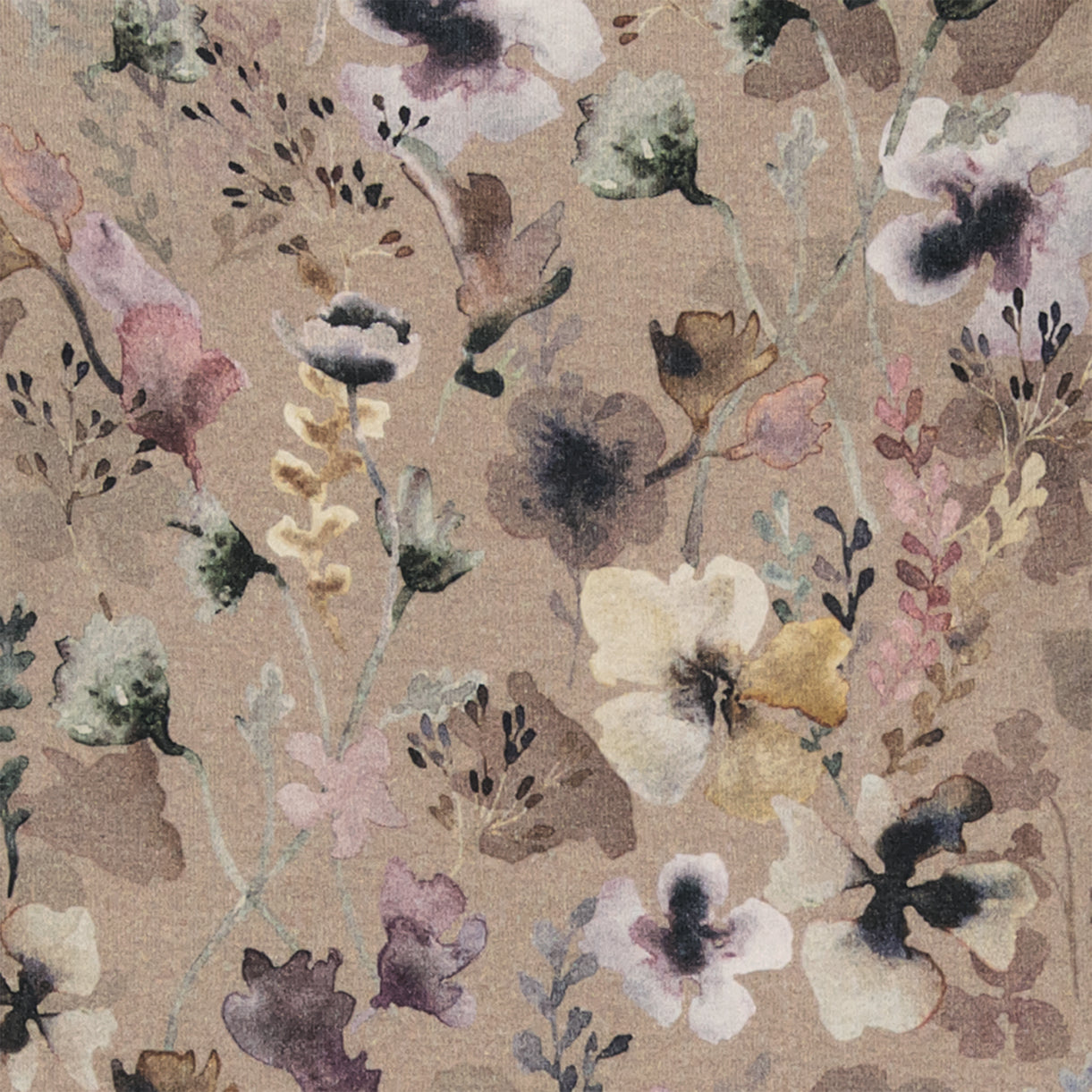 NKFKIENNA lS T-shirt