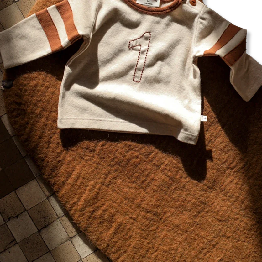FRANZ lS T-shirt