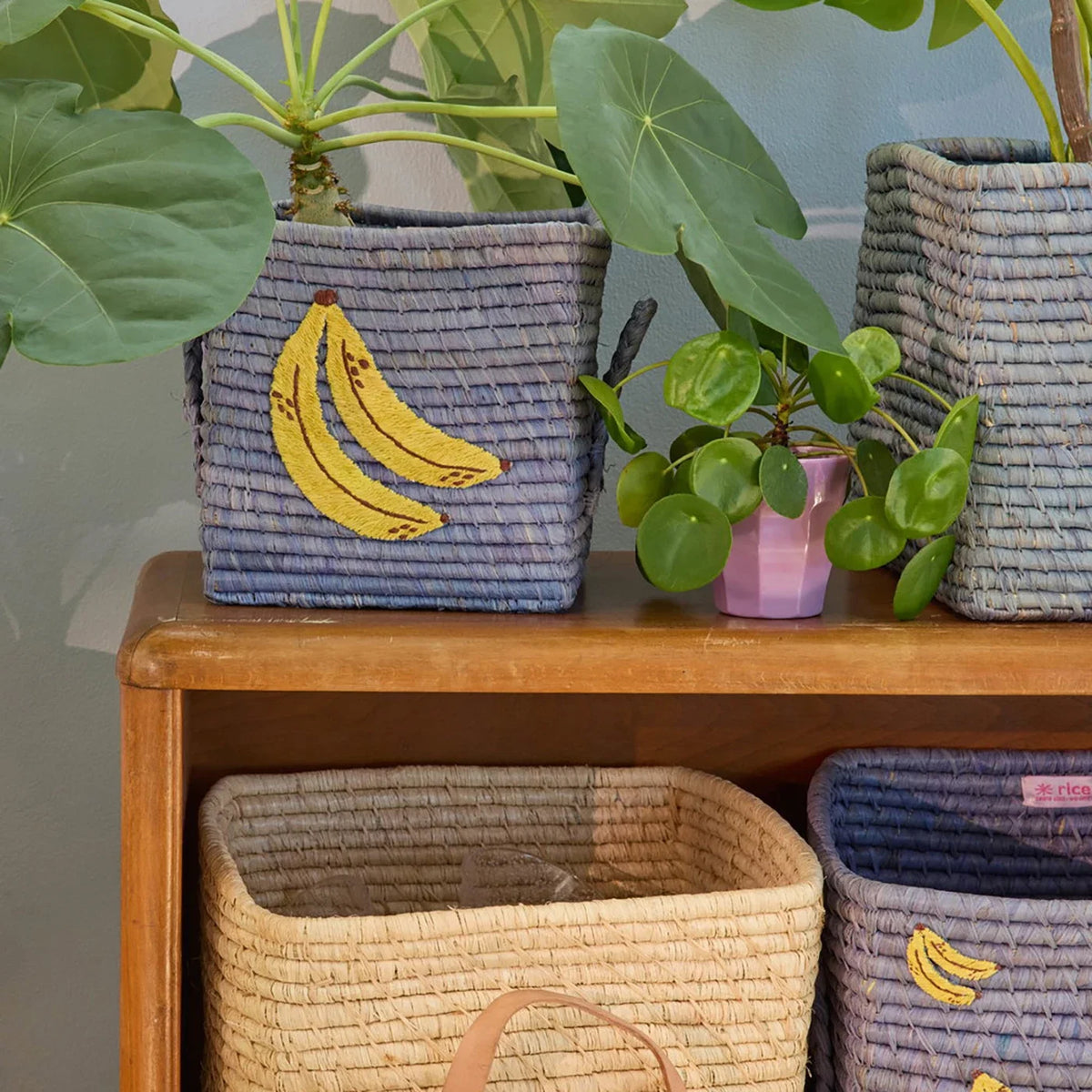 Raffia square Basket