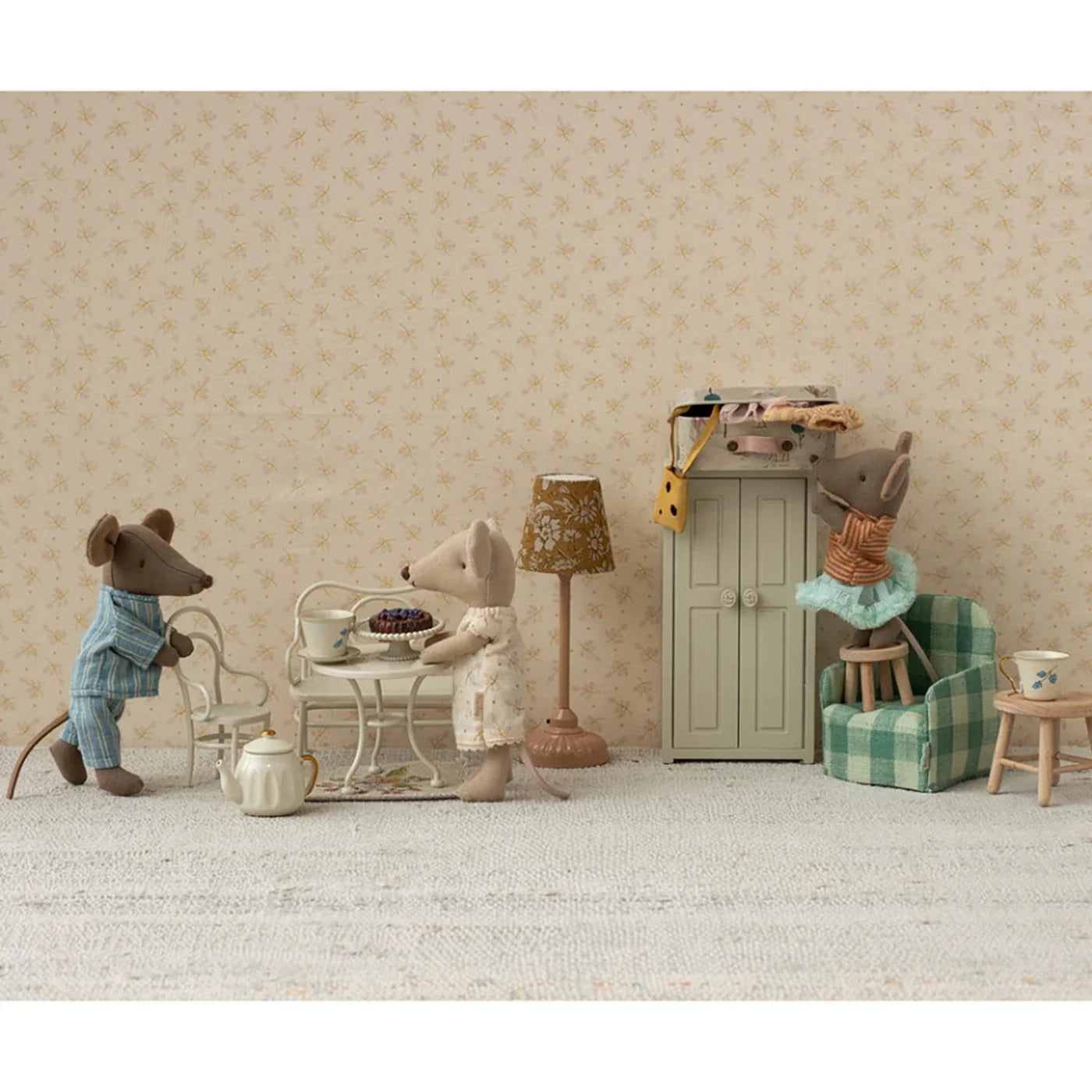 Furniture for mice