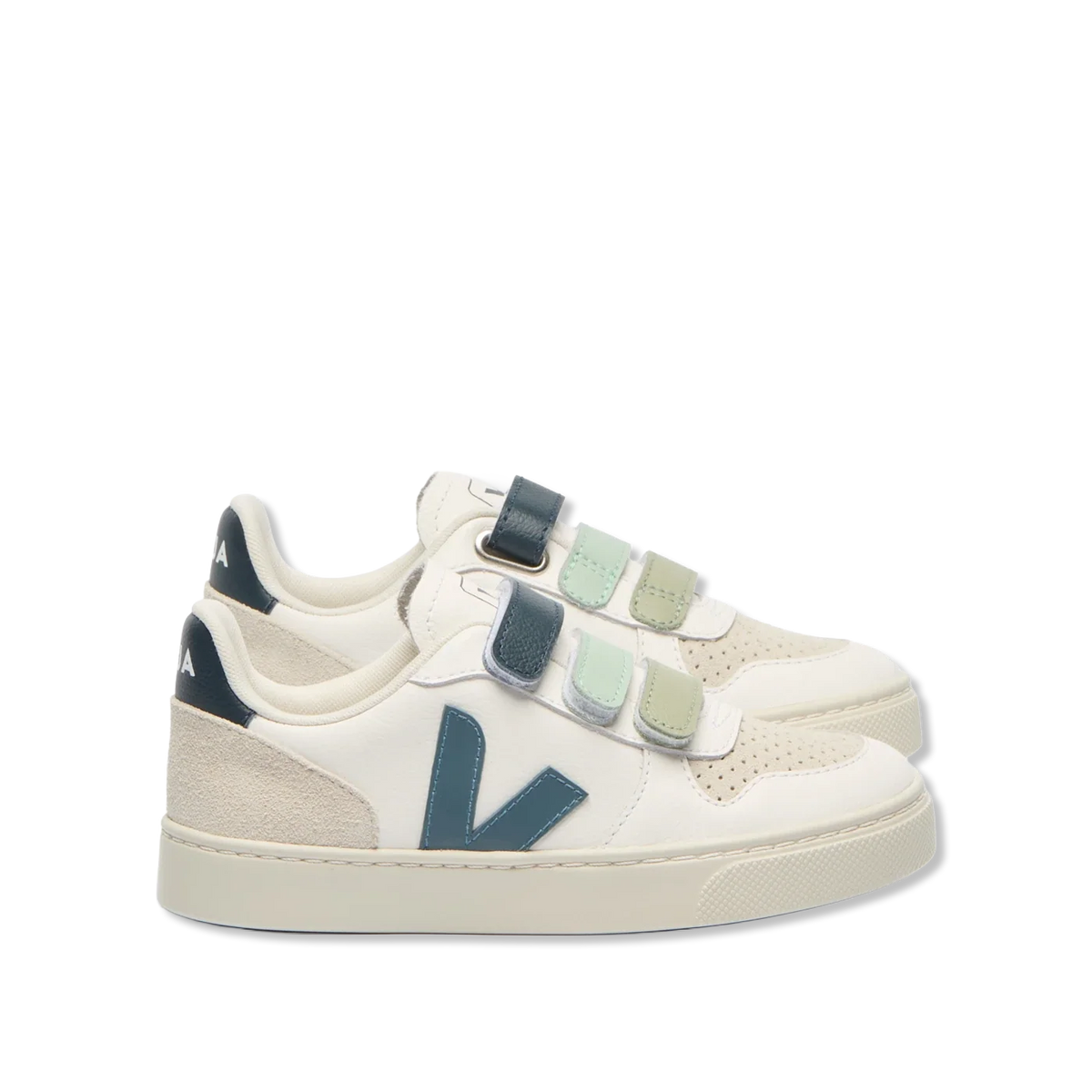 Small v-10 Sneaker