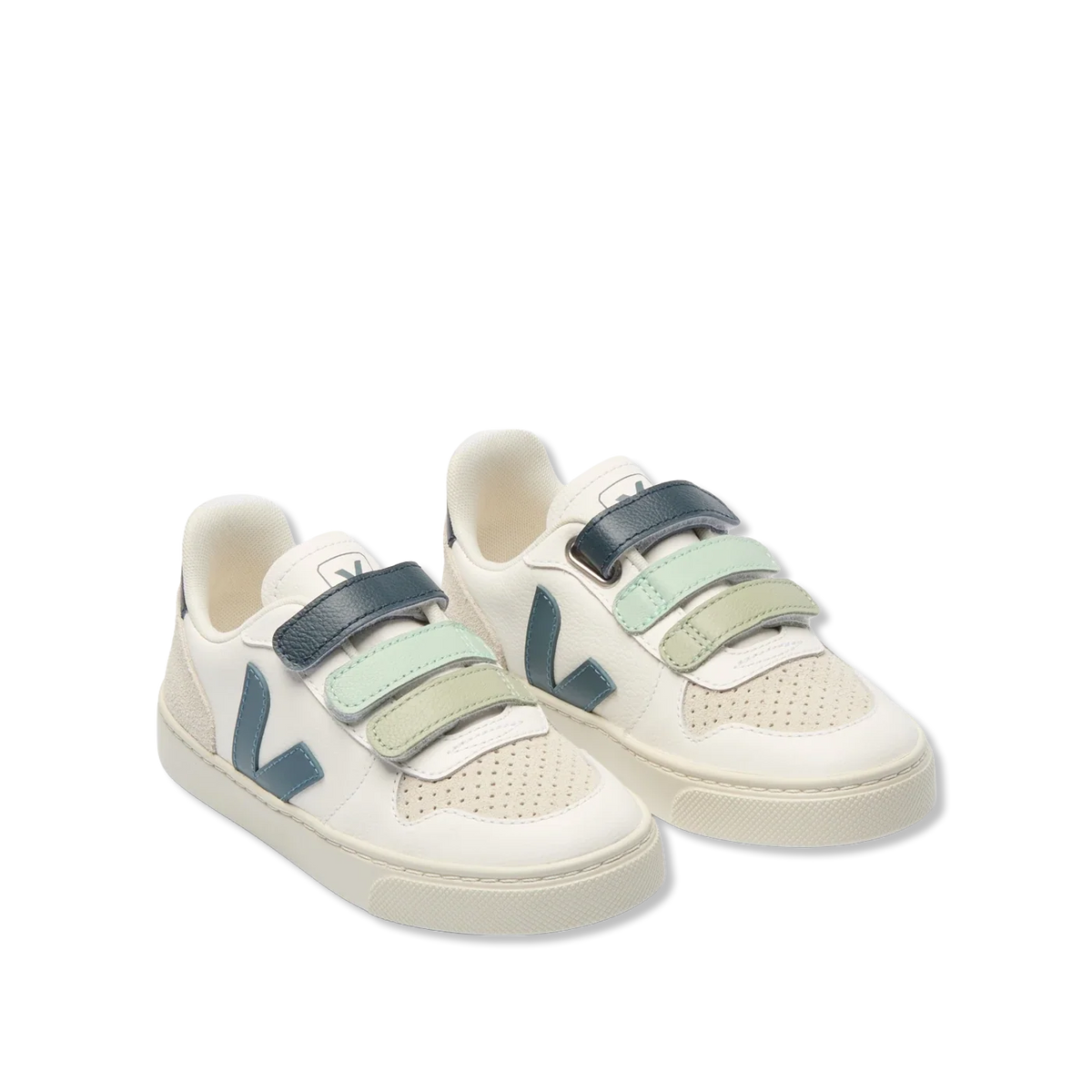 Small v-10 Sneaker