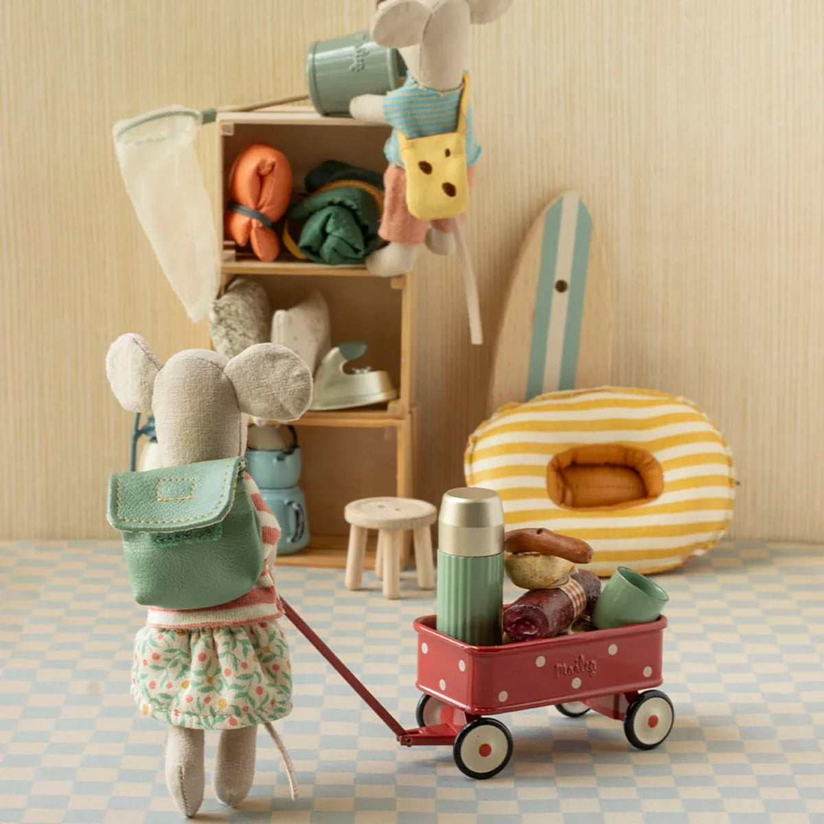 Vogn Furniture for mice