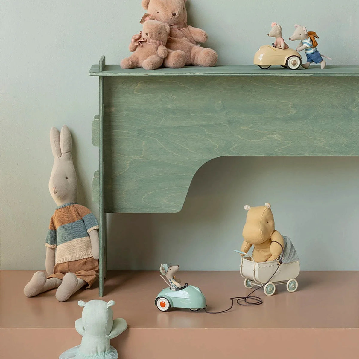 Bil Furniture for mice