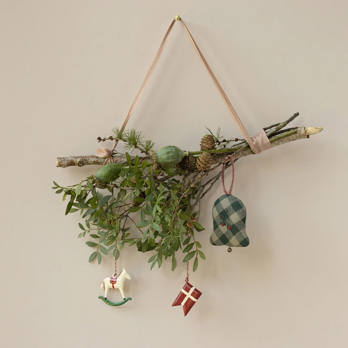 Gyngehest Christmas ornament