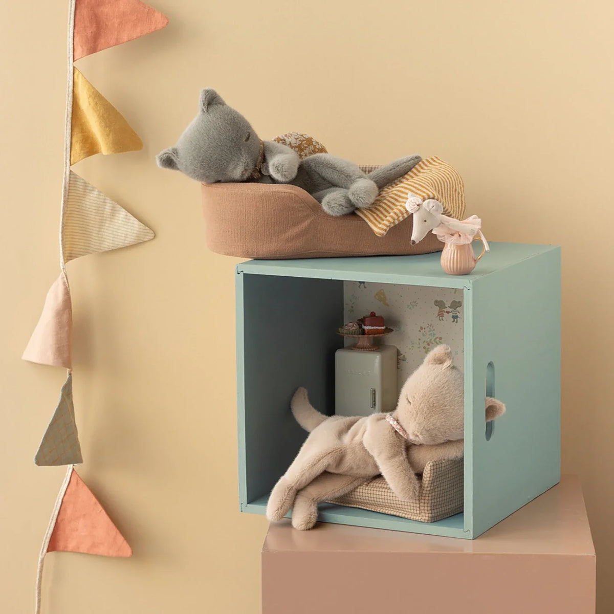 Sovende killing, small Soft toy