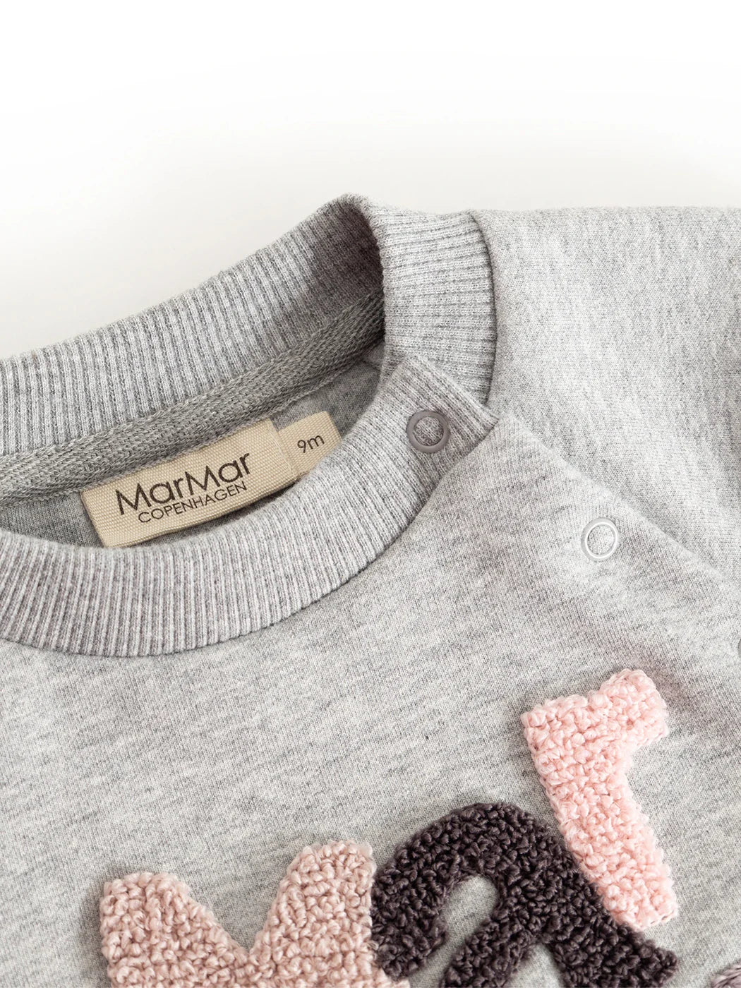 Theos b Sweatshirt