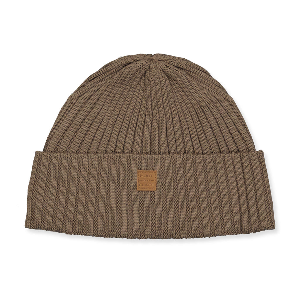 Fister knit beanie
