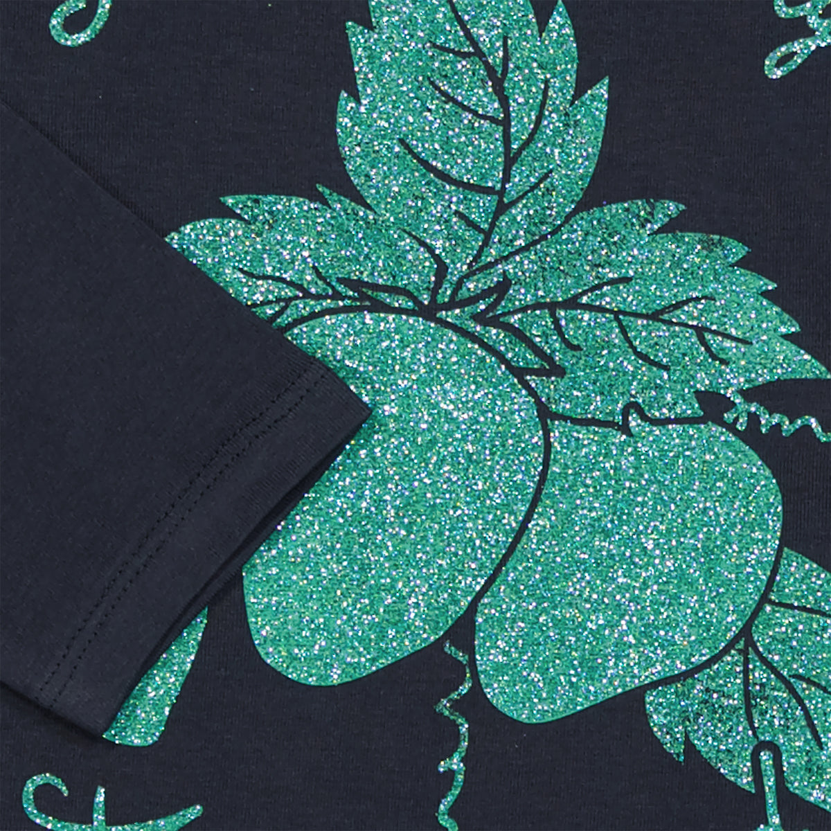 NKFSANNE lS T-shirt
