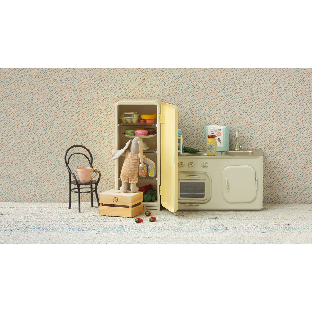 dolls & accessories