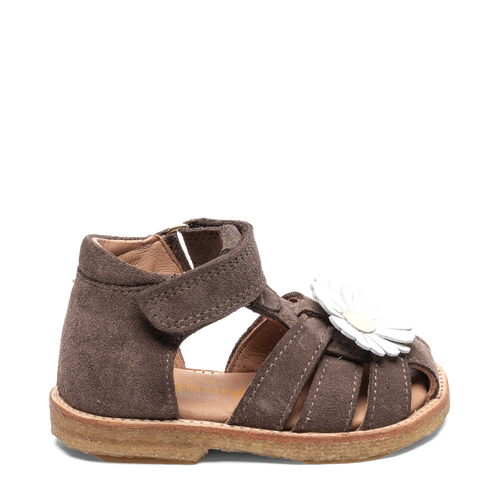 Babette Closed sandals