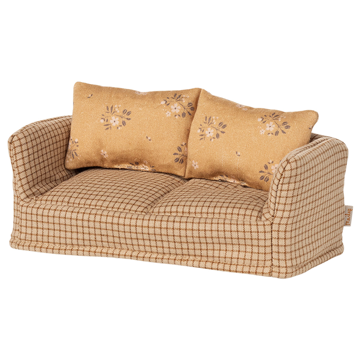 Couch dolls & accessories