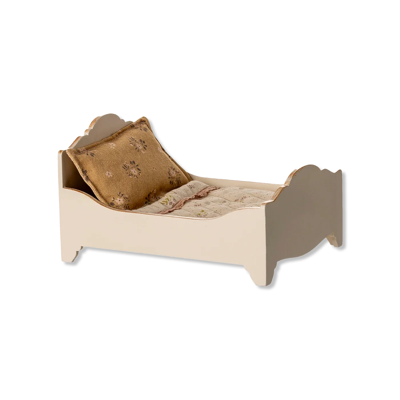 Bed dolls & accessories