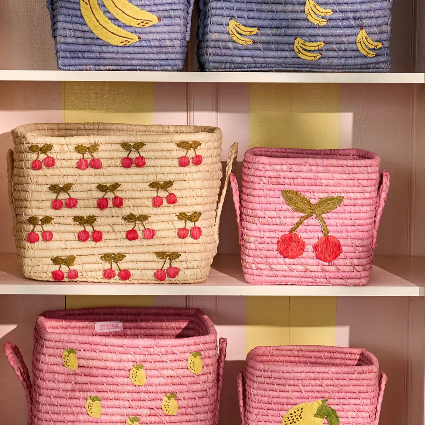 Raffia square Storage