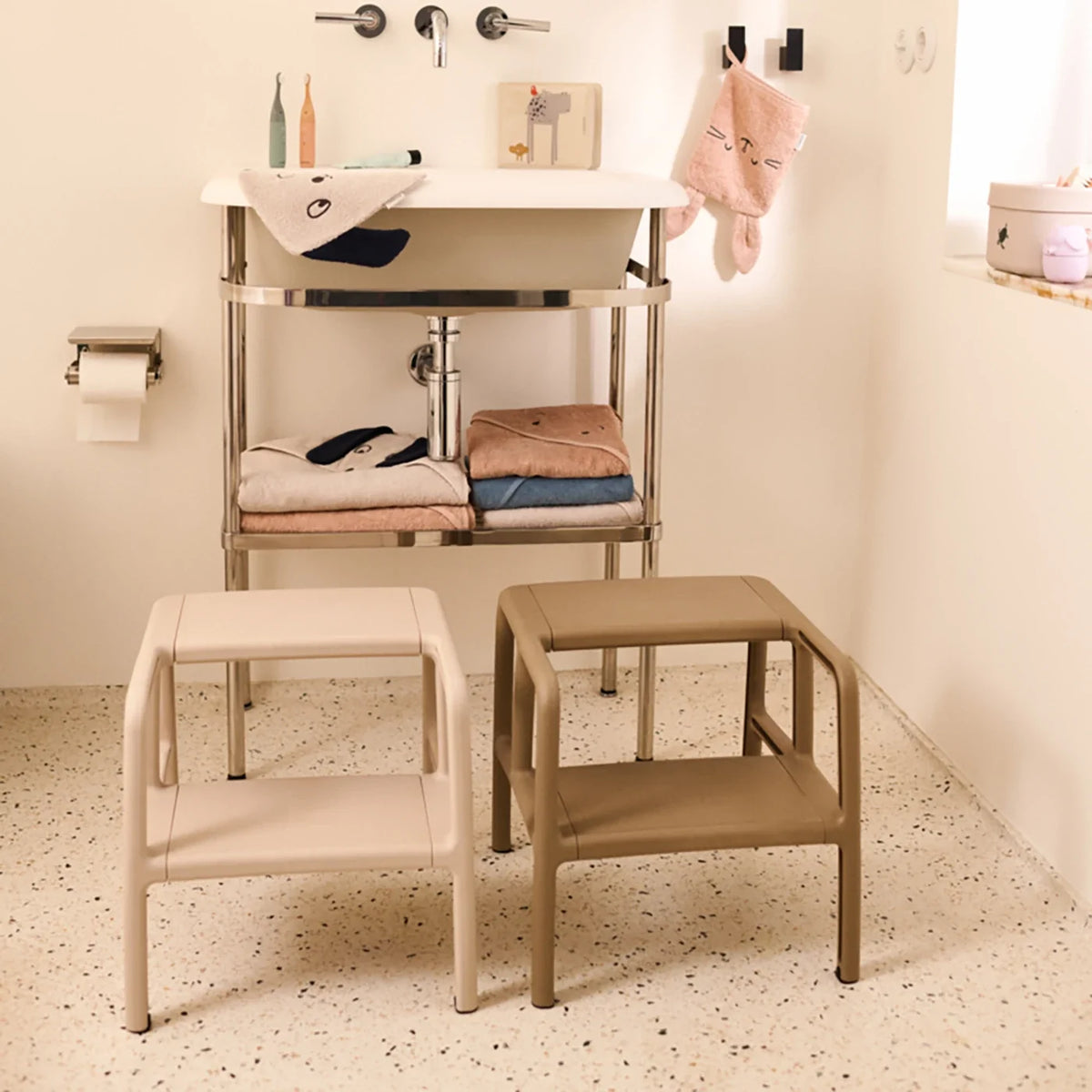 Melanie Stool