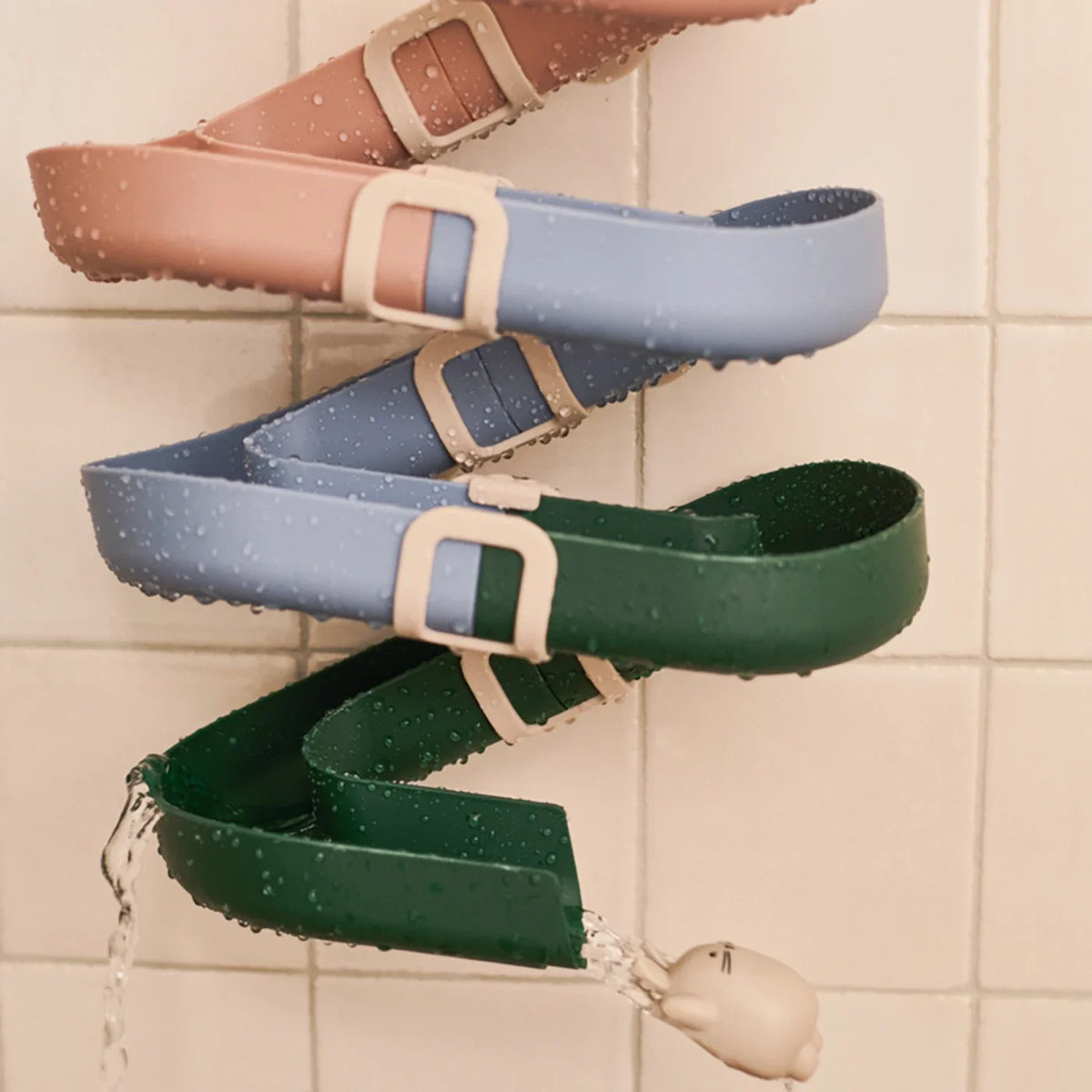 Yara Bath toys