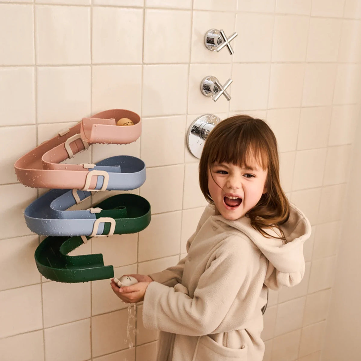 Yara Bath toys