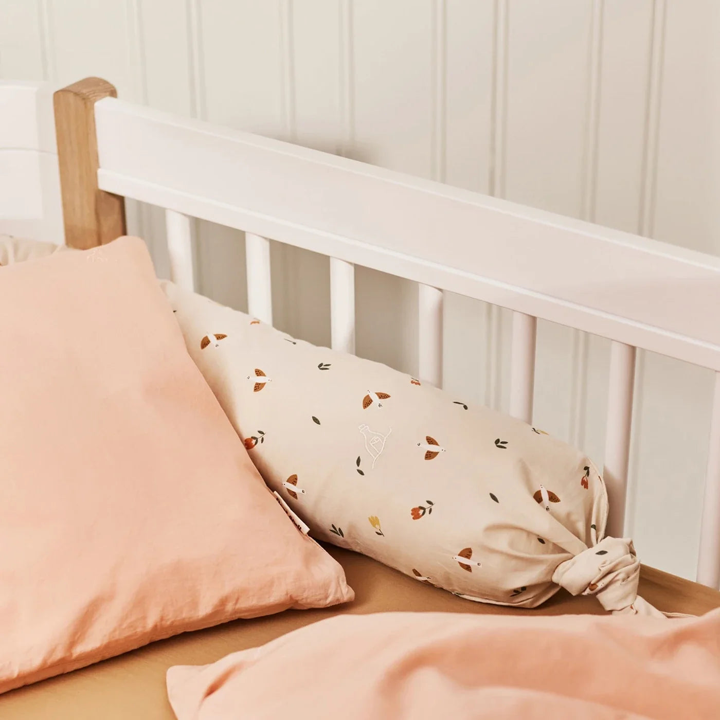 Skye Bed bumper