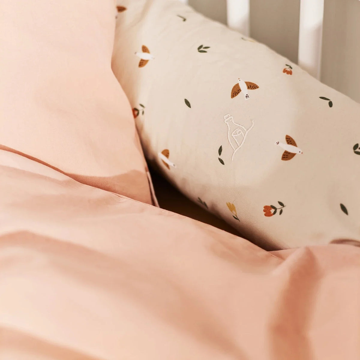 Skye Bed bumper