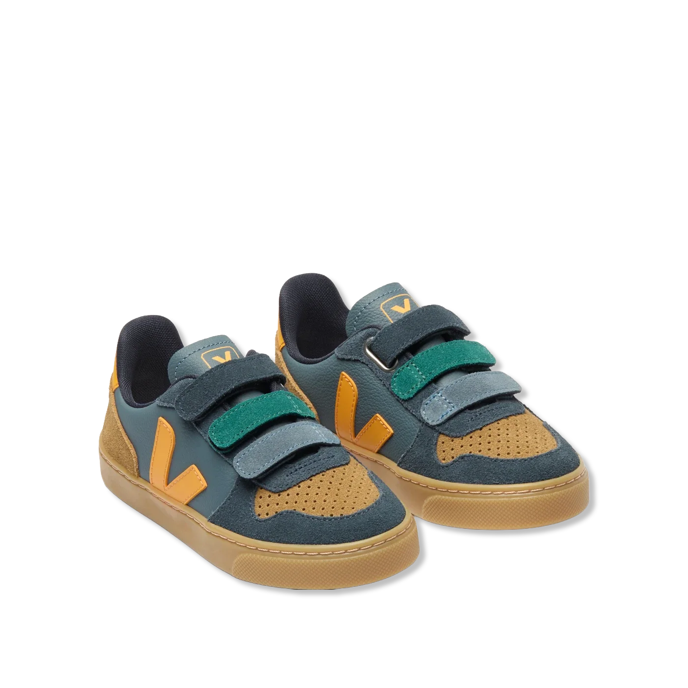 Small v-10 Sneaker