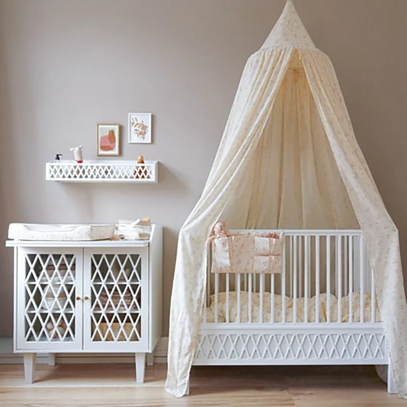 Ashley Cot organizer