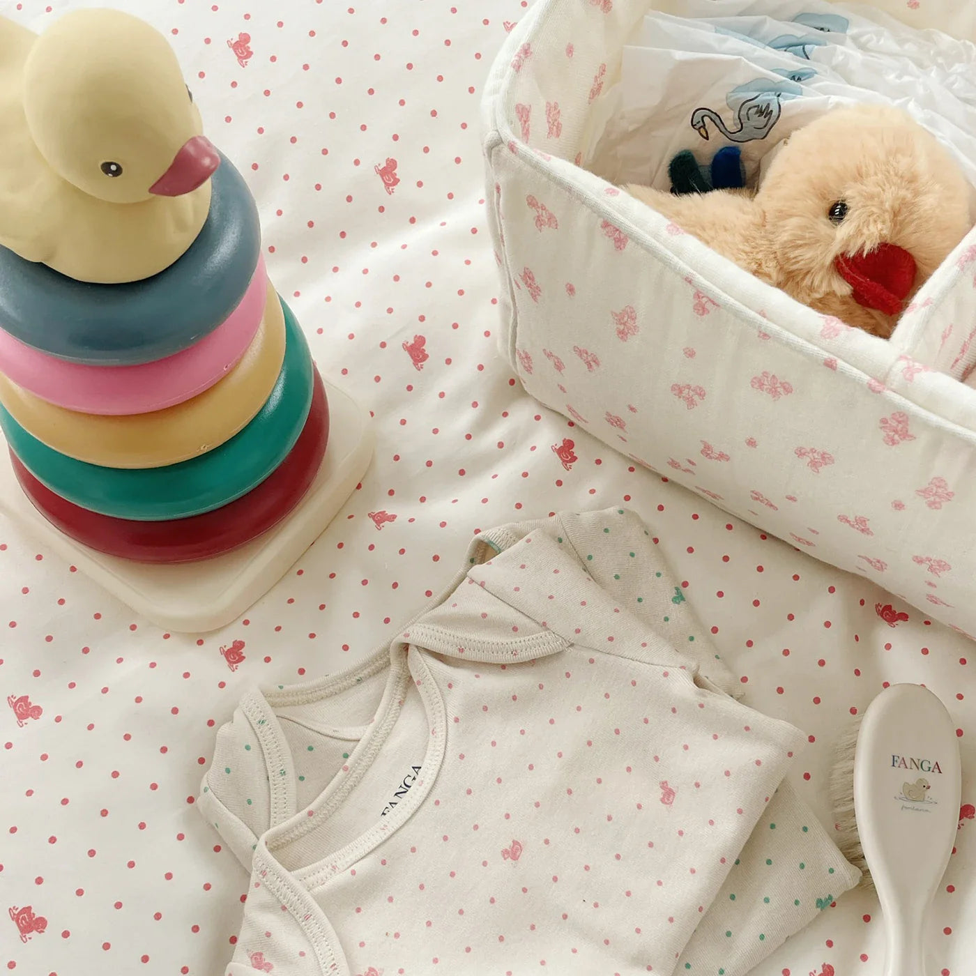 Diaper organizer Basket