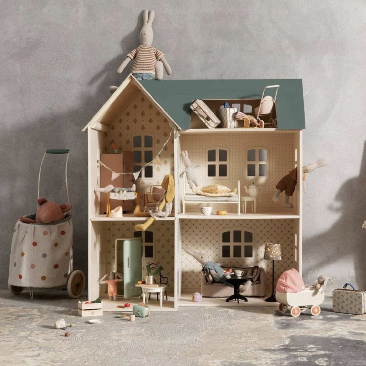 Furniture for mice