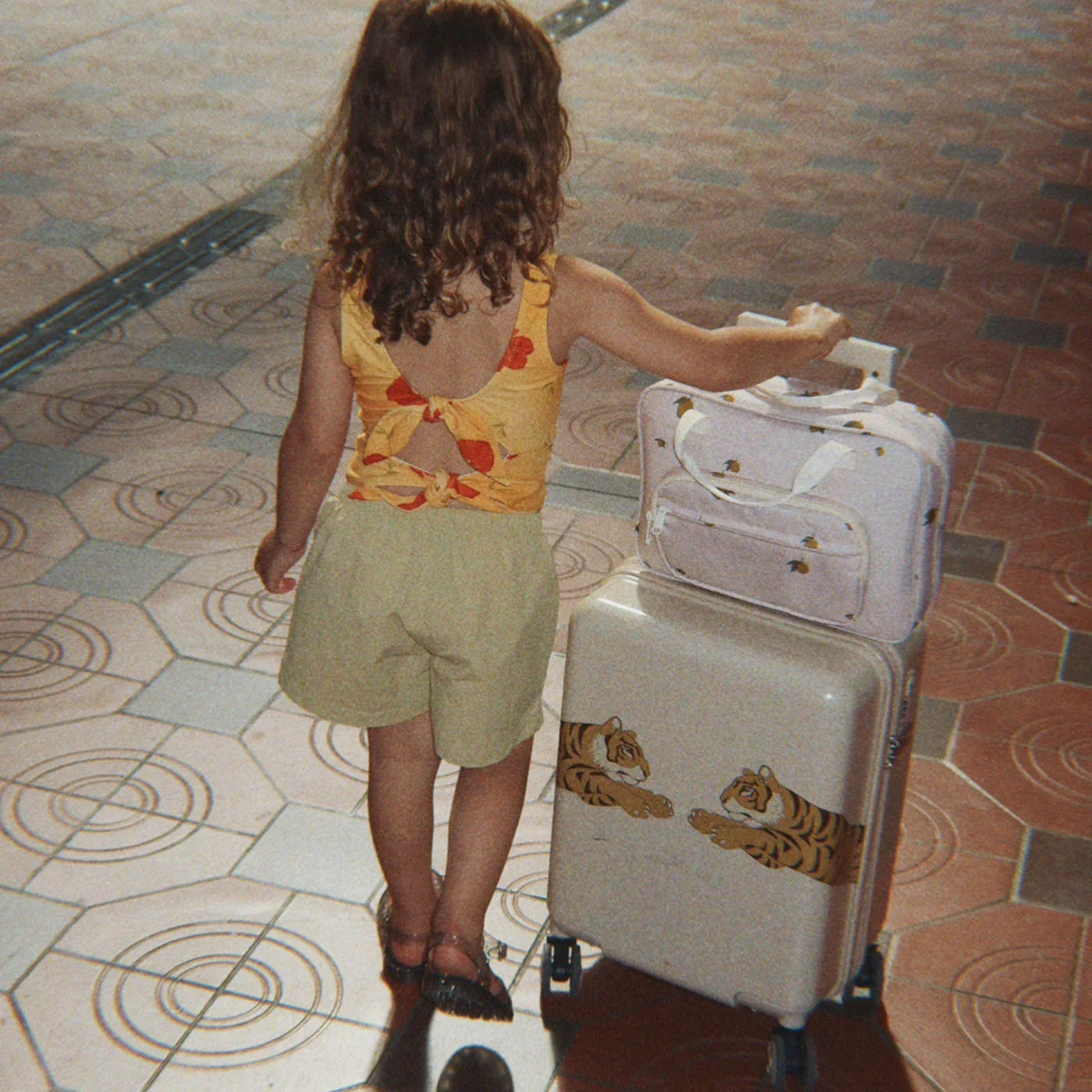 Travel suitcase Suitcase