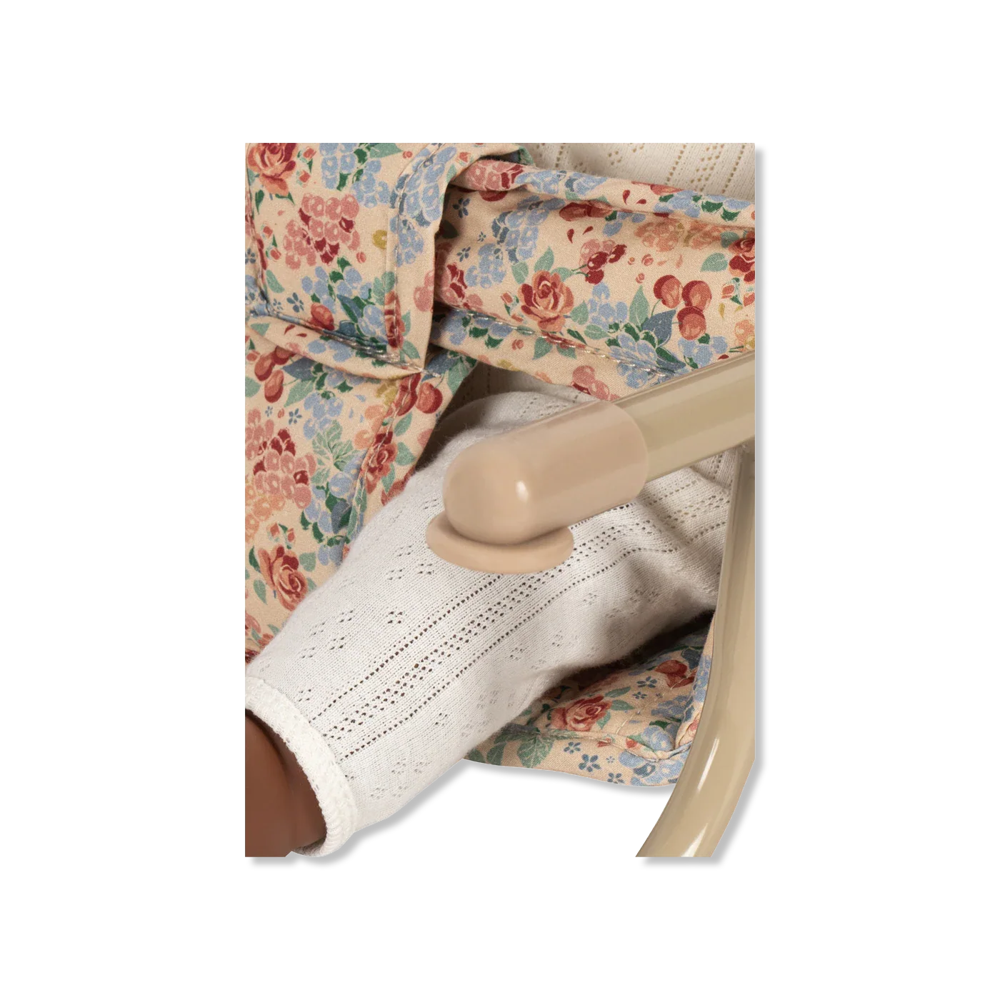 DOLL dolls & accessories